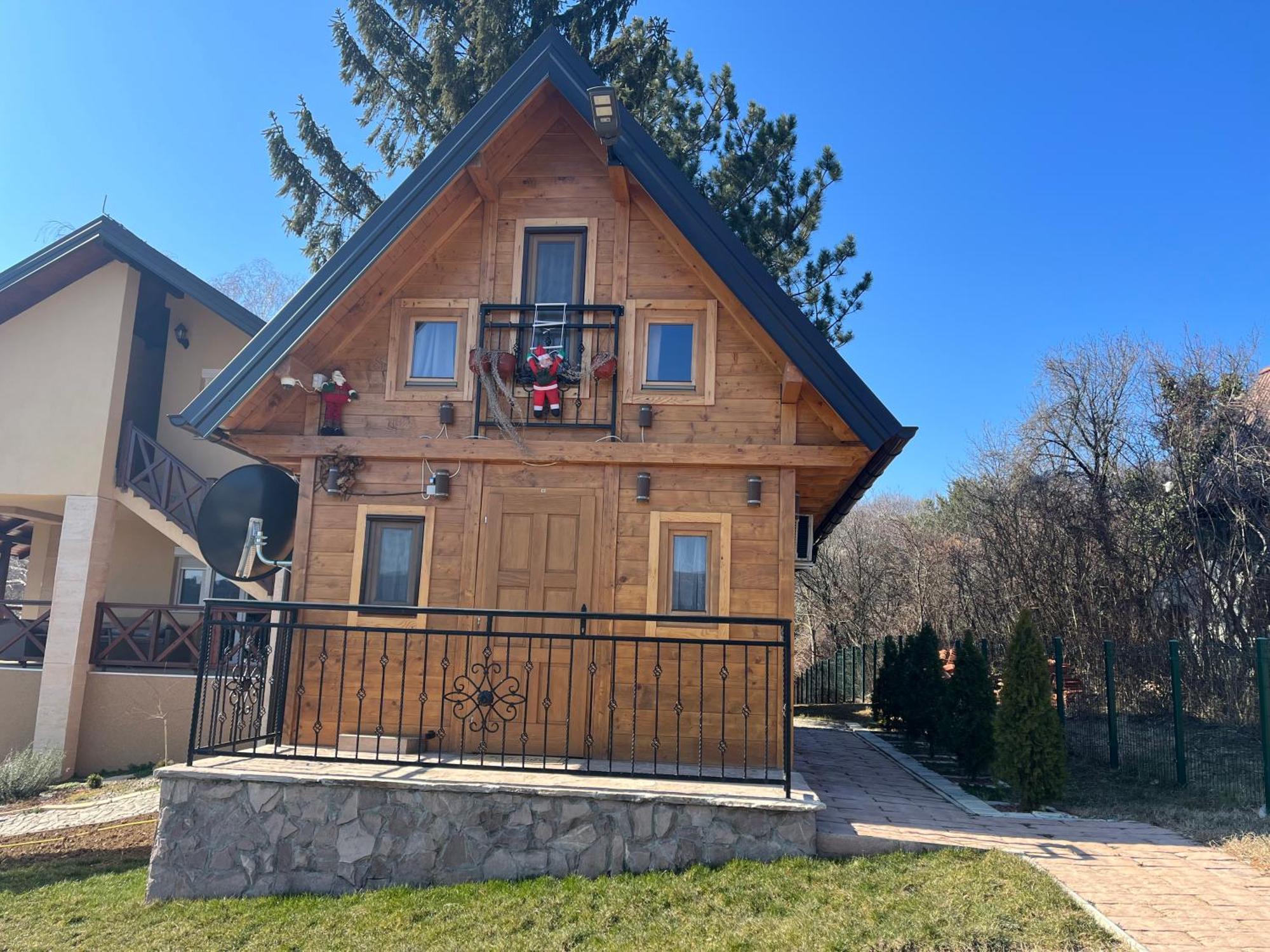 Apartmani Joka I Drvene Kucice Vrdnik Extérieur photo