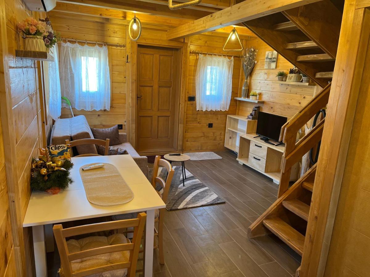 Apartmani Joka I Drvene Kucice Vrdnik Extérieur photo