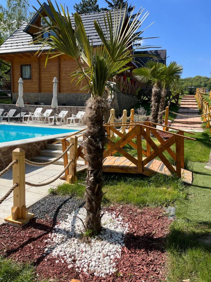 Apartmani Joka I Drvene Kucice Vrdnik Extérieur photo